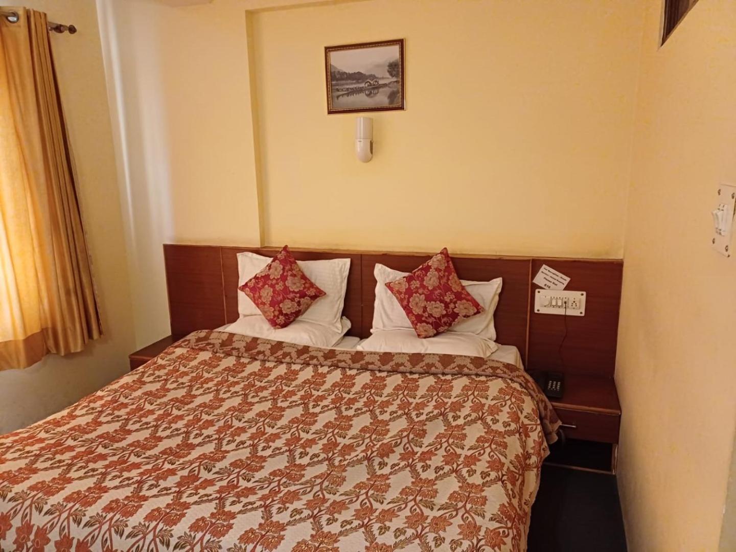Hotel Town Centre , Srinagar Exterior foto